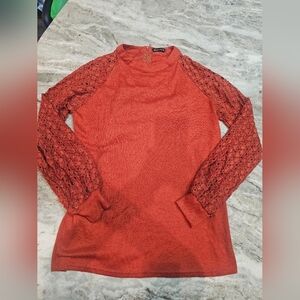 MIHOLL Lace Sleeve Waffle Knit Top Women’s Medium Rust Burnt Orange Long Sleeve